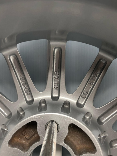Rin 15 Original Honda Civic 2002, 2003, 2004, 2005 Powder Coating Silver (Usado)