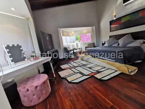 Hermosa Casa De 1 Nivel En Venta Ubicada En La Lagunita Country Club 25-7758
