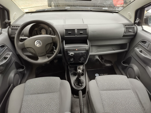 Volkswagen Fox 2006 1.6 Plus Total Flex 5p