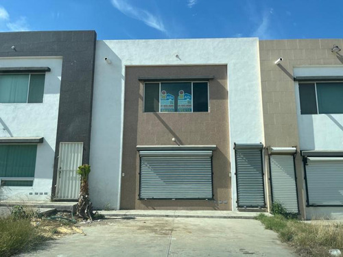 Casa En Renta O Venta En Privada Cumbres, Monterrey, Nuevo Leon