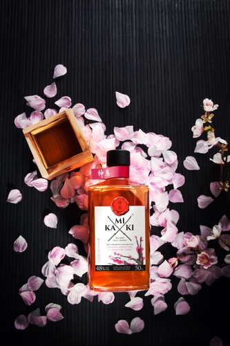 Whisky Japones Kamiki Sakura Wood 500ml En Estuche 48%alc