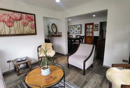 Propiedad Con Casa Centro De Comuna Isla De Maipo