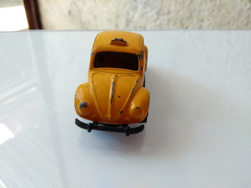Carrito Volkswagen Beetle Taxi Matchbox 2002 Colección (Usado)