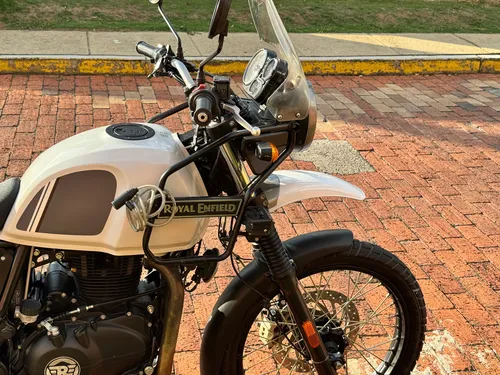Royal Enfield Himalayan 411 2022