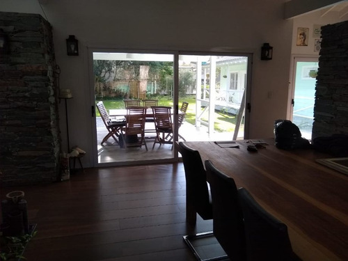 Imagen 9 de 14 de Chalet En Venta En Villa Udaondo