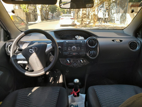 Toyota Etios 1.5 Xs