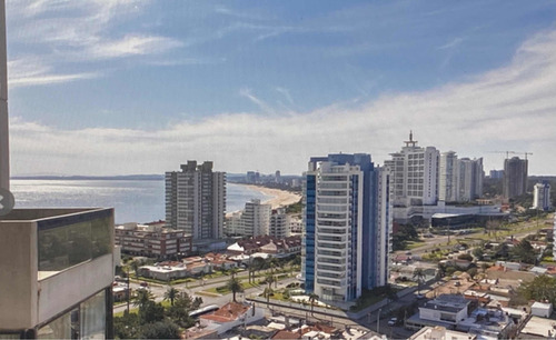 Imagen 9 de 13 de Penthouse En Venta Y / O Alquiler En Rambla, Frente A Dedos