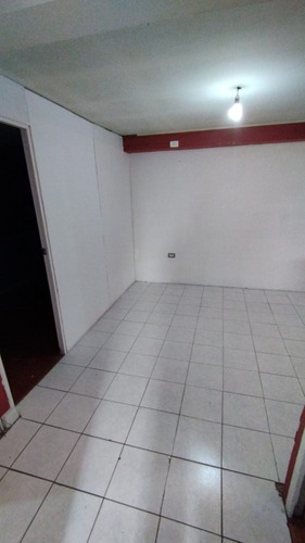 Vendo Propiedad Con 2 Casas, Cerro Navia