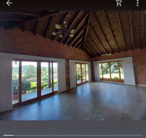 Casa En Venta En Loma Del Escobero. Cod V16844