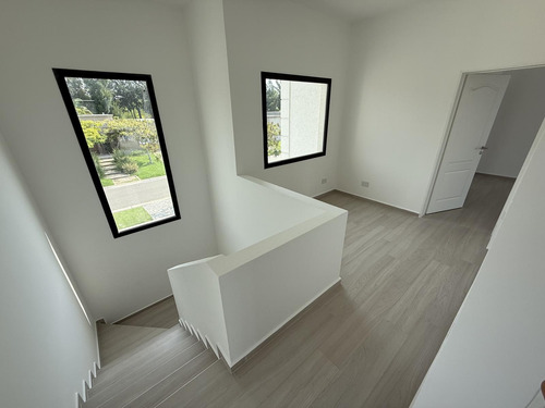 Venta - Casa En San Matías Altos De Maschwitz - Permuta