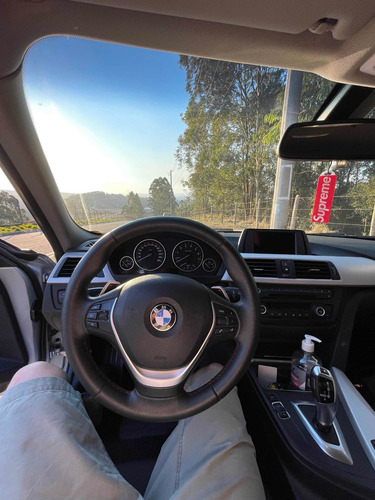 Imagem 10 de 13 de Bmw Serie 3 2014 2.0 Active Flex Aut. 4p 184 Hp