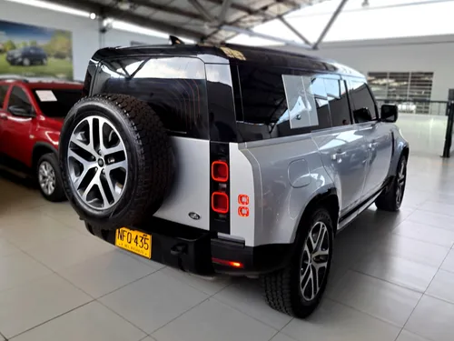 Land Rover Defender 110 X-dynamic S 300ps