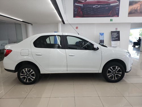 Renault Logan 1.6 Intens At