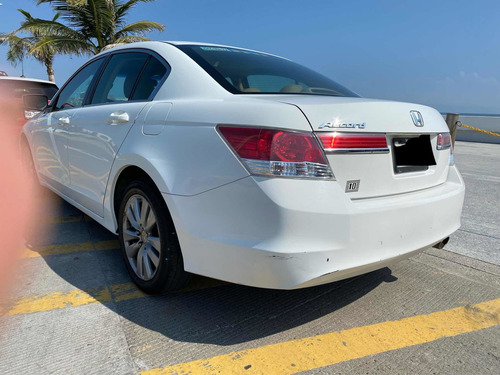 Imagen 2 de 12 de Honda Accord 2011 2.4 Ex Sedan L4 Piel Abs Cd Mt