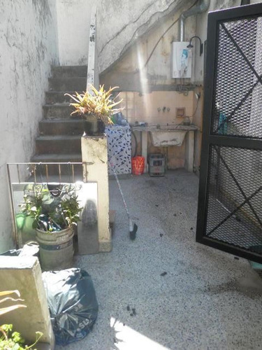 Departamento Tipo Casa De 3 Amb. Para Reciclar C/ Entrada In