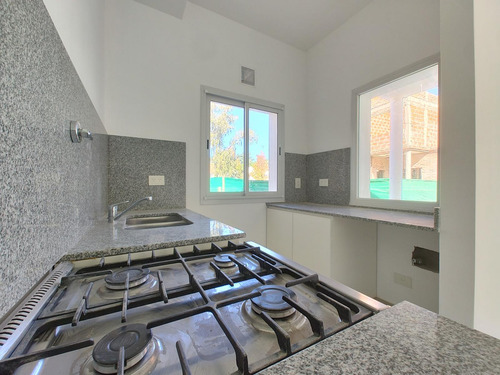 Casa En Venta - 3 Amb En Las Margaritas, Pilar