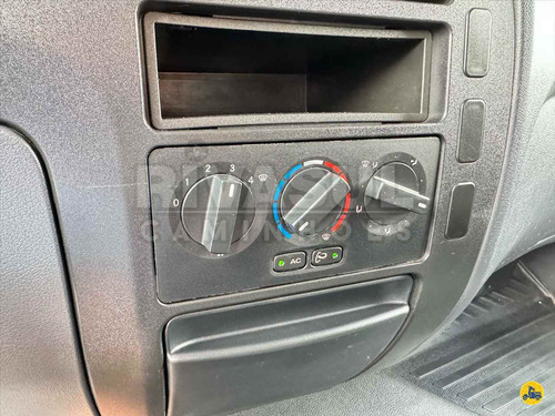 Mb Accelo 815 Ano 2022 3/4 No Chassi