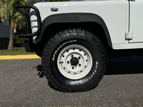 Land Rover Defender 2.5 SW HCPU 130 4X4 TURBO DIESEL 4P MANUAL
