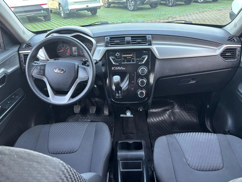 Mahindra KUV100 1.2 DELUXE 4X2 MT 5P