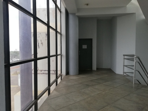 Imagen 10 de 27 de Locales En Venta Puerto Ordaz, Invierte En Un Edificio/ Centro Empresarial Kukenan, Sector Unare