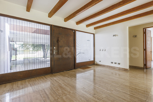 Venta Casa Mediterránea/resguardada
