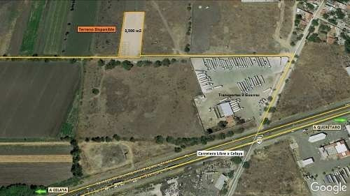 Terreno Industrial En Renta 4,094 M2 Patio-taller Bardado Libre A Celaya Corregidora Qro.