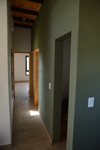 Casa Como Nueva! Con Hermosa Vista! 2 Habitaciones - Oportunidad - Villa Giardino - Córdoba