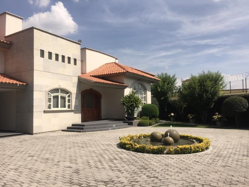 Imagen 2 de 30 de Venta Casa En Llano Grande, Metepec