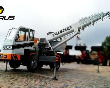 Imagen 2 de 8 de Grua Telescopica Movil Taurs Gt 6 Toneladas