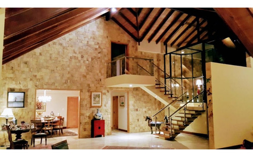 Se Vende Casa 620m2 5h/6b/7p Sartenejas