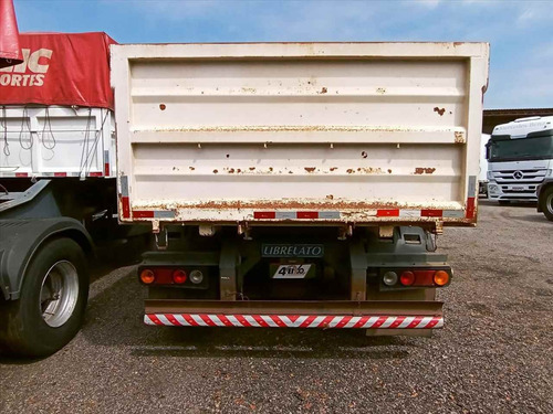 Imagem 3 de 12 de Carreta Basculante