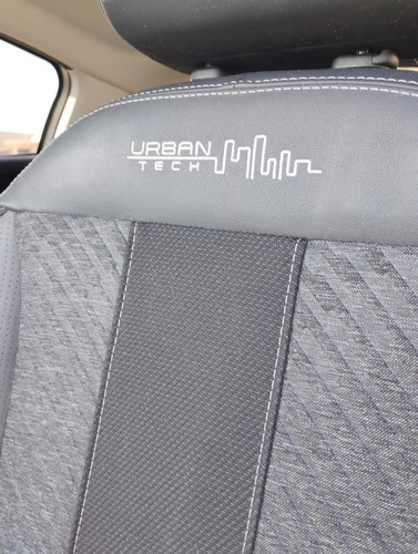 Peugeot 208 1.6 Urban Tech