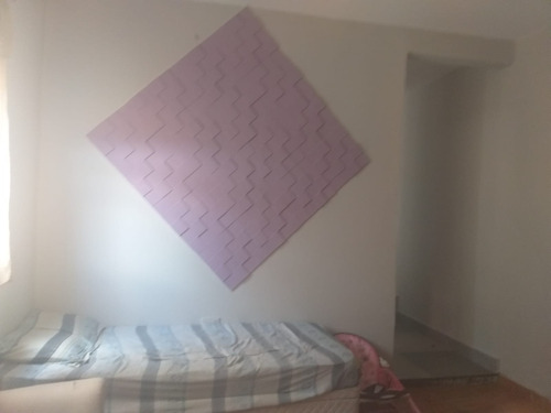 Terreno Com 3 Casas Sendo Uma Com 2 Cômodos E 2 Com 3 Cômodo