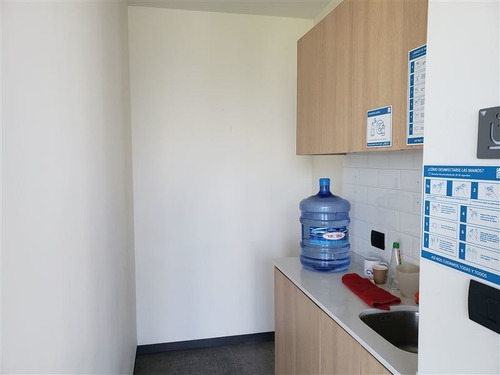 Oficina En Arriendo Habilitación Moderna