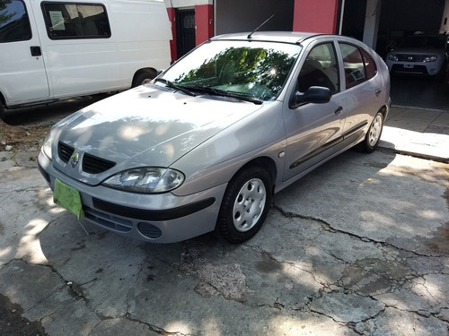 Renault Mégane Authentique Plus 1.6 Nafta 5ptas -permuto
