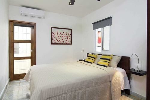 Casa Amueblada, 3 Dorm. En Zona Colonial