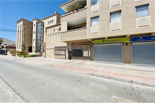 Imagen 2 de 11 de Excelente Departamento En Centro De Copiapó