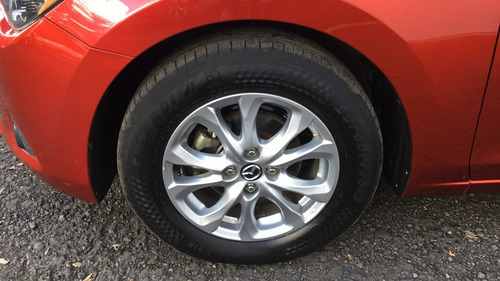 Imagen 14 de 15 de Mazda Mazda 2 4 Puertas