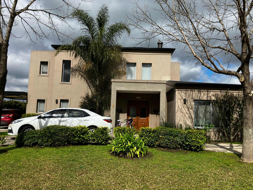 Dueño Vende Casa 4 Ambientes , 3 Baños