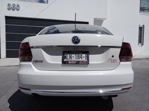 Imagen 2 de 9 de Volkswagen Vento 2016