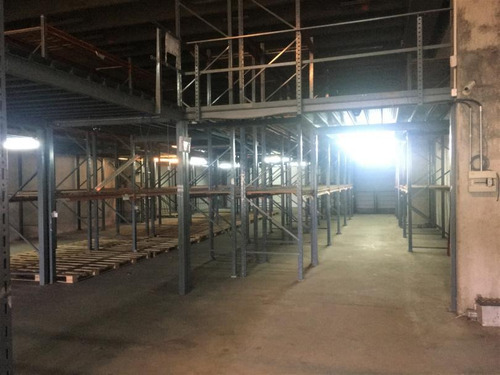 Galpón De 3.000m2 En Tres Cruces