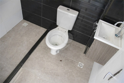 Imagem 23 de 26 de Ótimo Apartamento A Venda Na Ponta Da Praia Em Santos. - Reo554247