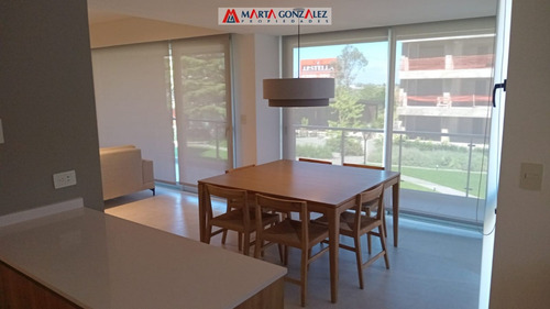 Condominio Acorus Leloir