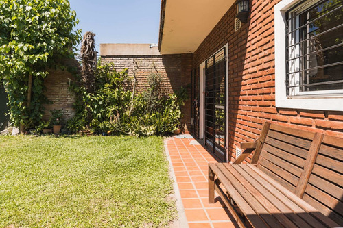 Imagen 29 de 30 de Venta Casa Fisherton Tres Dormitorios