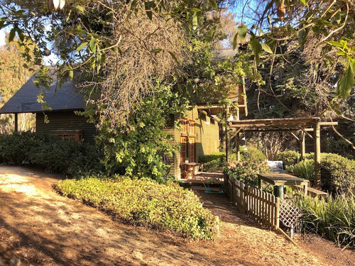 Interesante Propiedad En Venta De 4 Hectáreas En Cachagua