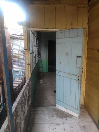 Olavarría Al 900 Típico Conventillo De Chapa Y Madera