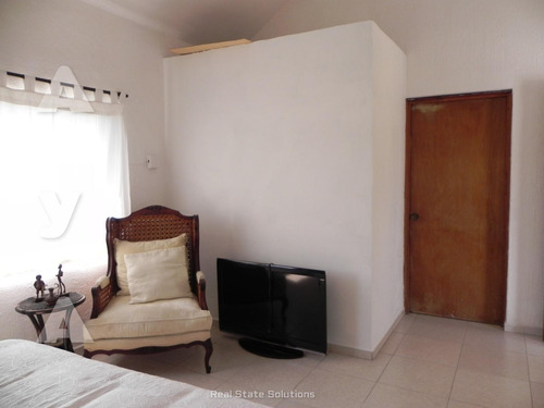 Casa En Venta, 3 Recámaras, 3 Niveles, Cuarto Servicio, Sm 43, Cancún