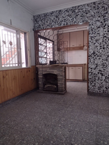 Imagen 2 de 18 de Venta - Casa En Lote Propio - Mosconi 2779 - Saenz Peña