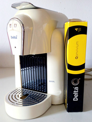 Cafeteira Expresso Automática Delta Q. Branco (Usado)
