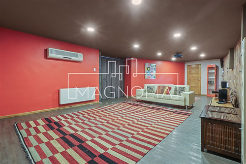 Casa En Arriendo De 6 Dorm. En Las Condes